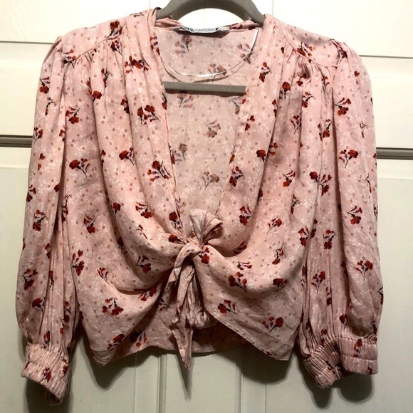 Zara Tops - Zara Floral Print Pink Crop Tops Quarter Sleeve Medium